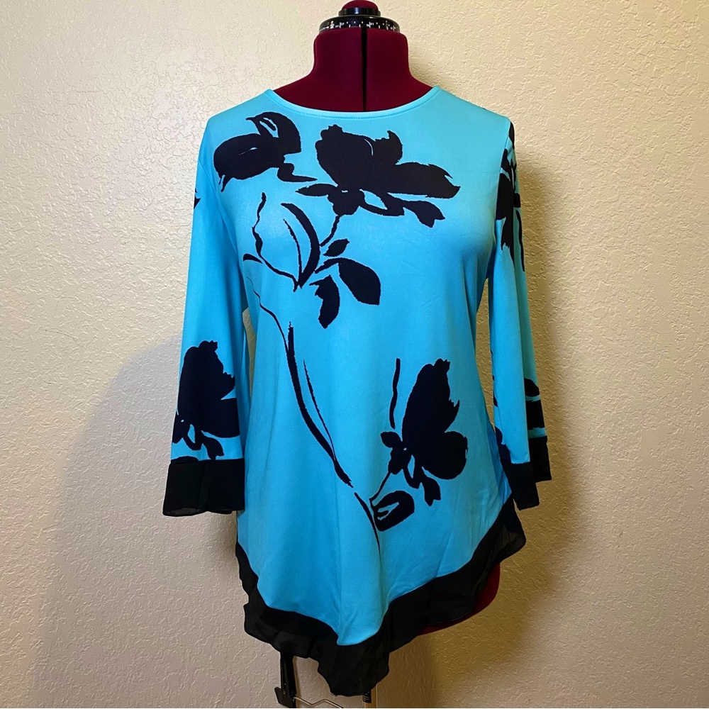 Blue Long Sleeve Blouse with Black Flower Pattern XL 🦋✨
